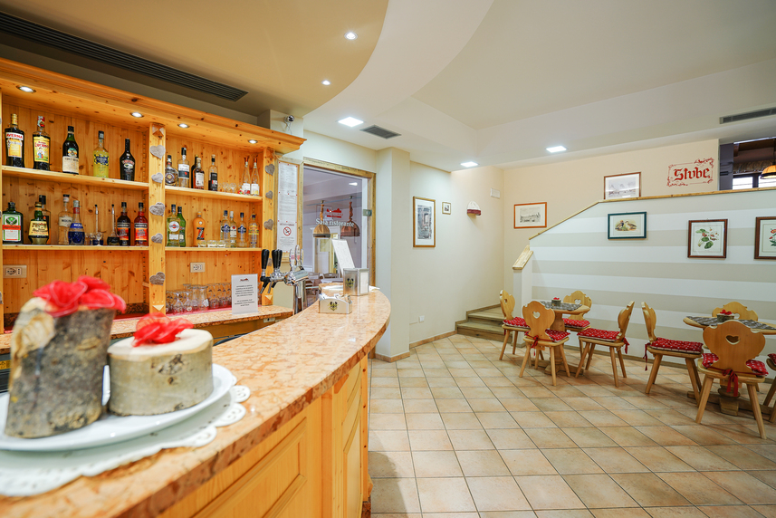 bar hotel piaz