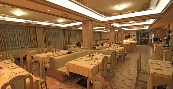 Hotel Crescenzia Vigo di Fassa